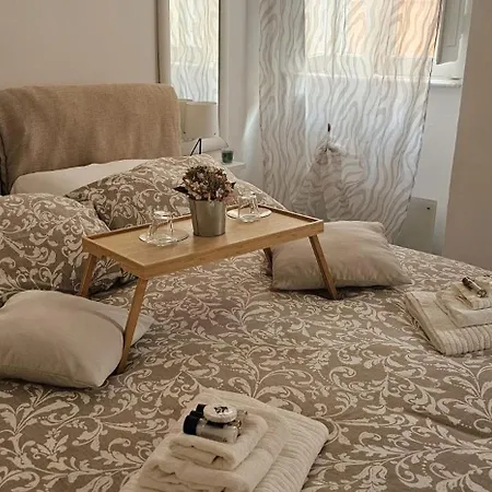 Daire Domus Ibernesi Roma