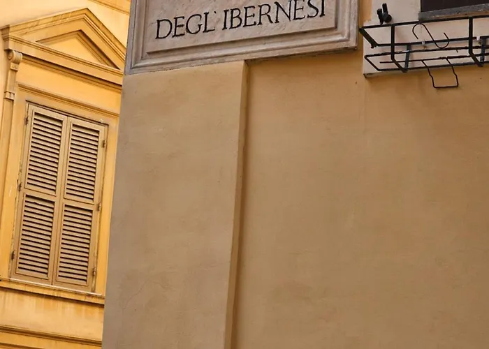 Domus Ibernesi Apartment *